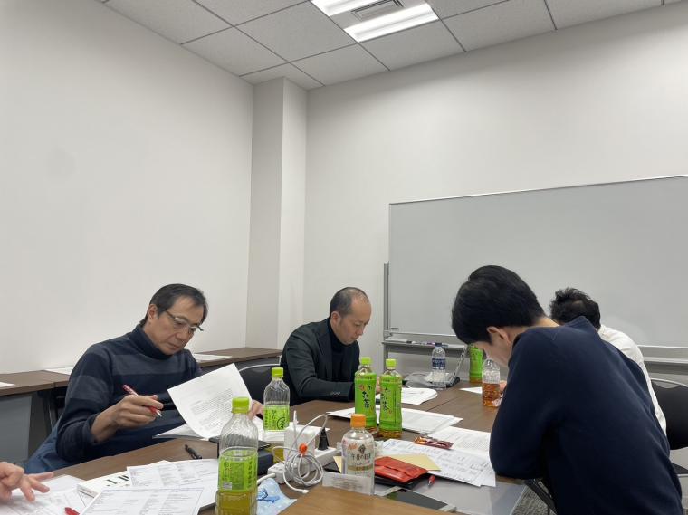 日本舌側矯正歯科学会　編集委員会